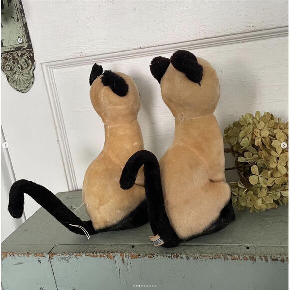 Vintage Dakin Siamese Cat Mohair Plush Blue Eyes Fishing Wire Whiskers PAIR - Picture 3 of 8